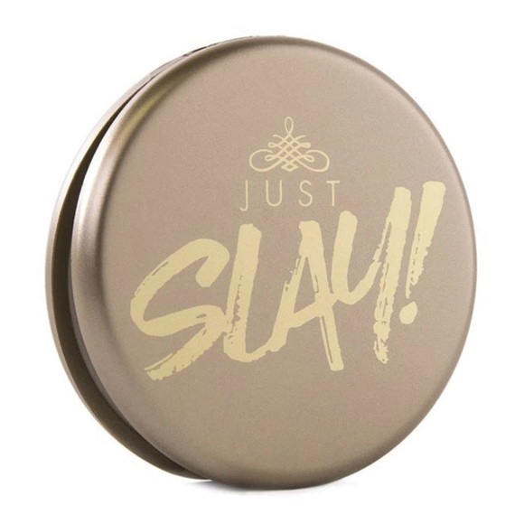 UNLISTED FLYER 4 MAKEUP 💄 - Picture 4 of 7